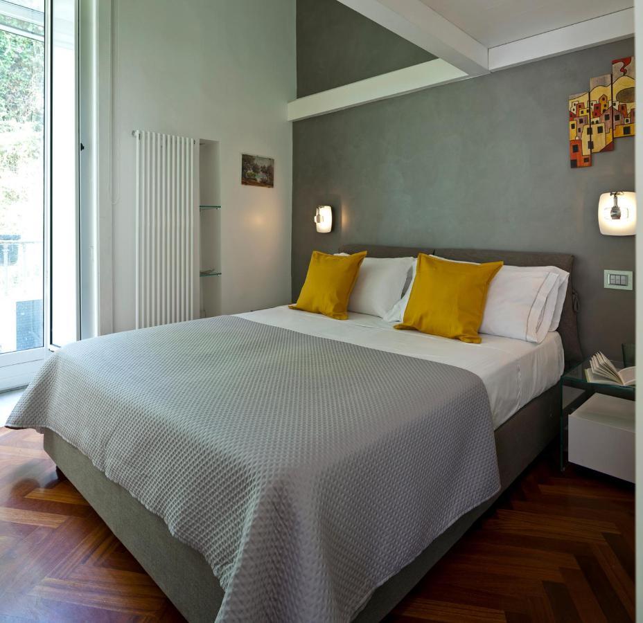 נאפולי Elegant Apartment At Chiaia By Wonderful Italy מראה חיצוני תמונה