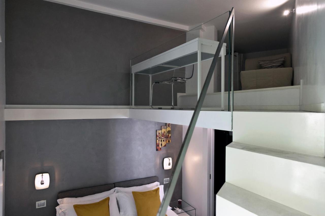 נאפולי Elegant Apartment At Chiaia By Wonderful Italy מראה חיצוני תמונה