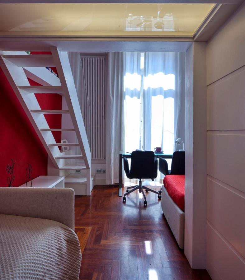 נאפולי Elegant Apartment At Chiaia By Wonderful Italy מראה חיצוני תמונה