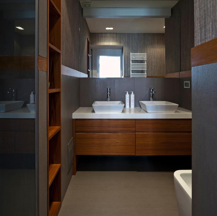 נאפולי Elegant Apartment At Chiaia By Wonderful Italy מראה חיצוני תמונה